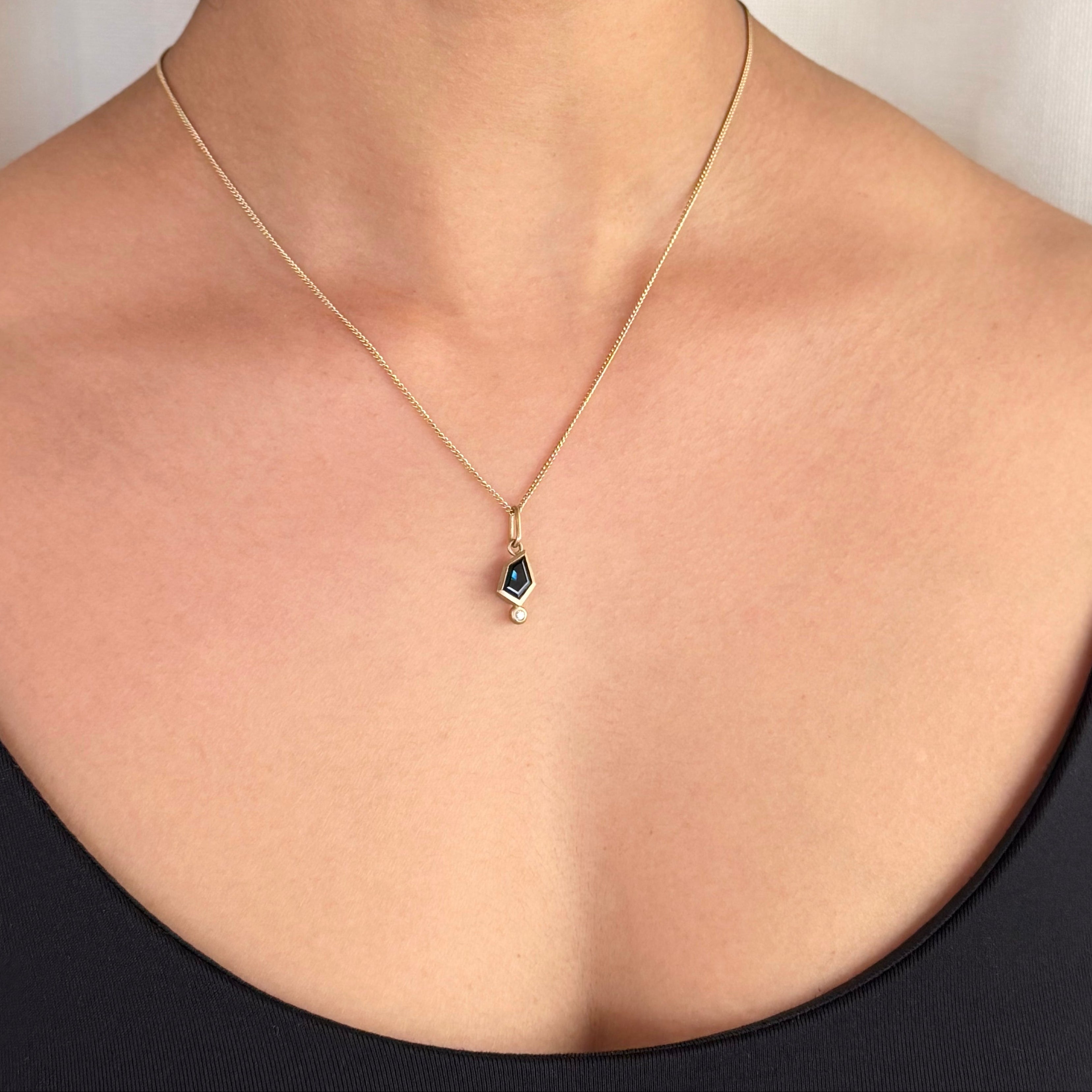 Drifting Pendant