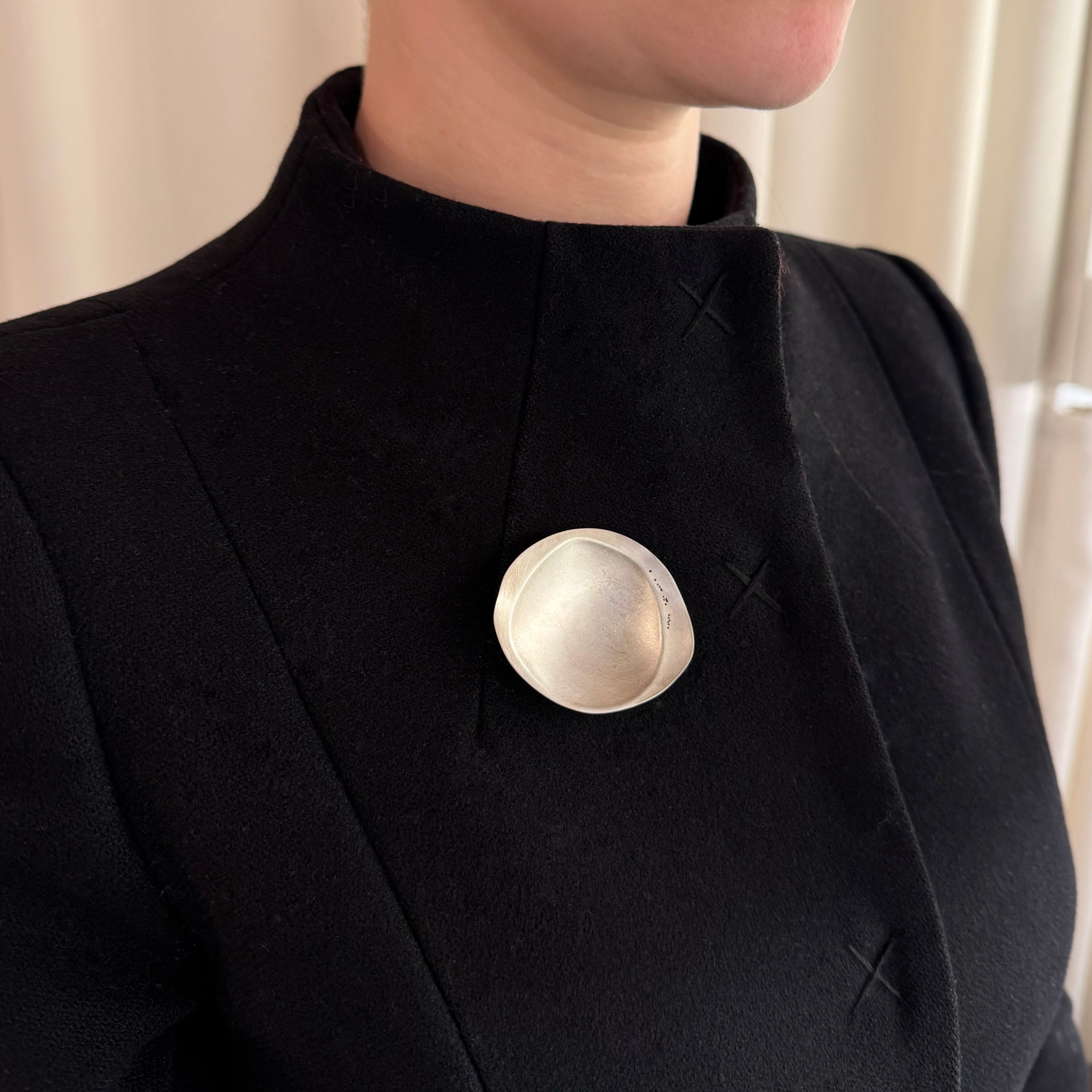 Single Pod Brooch