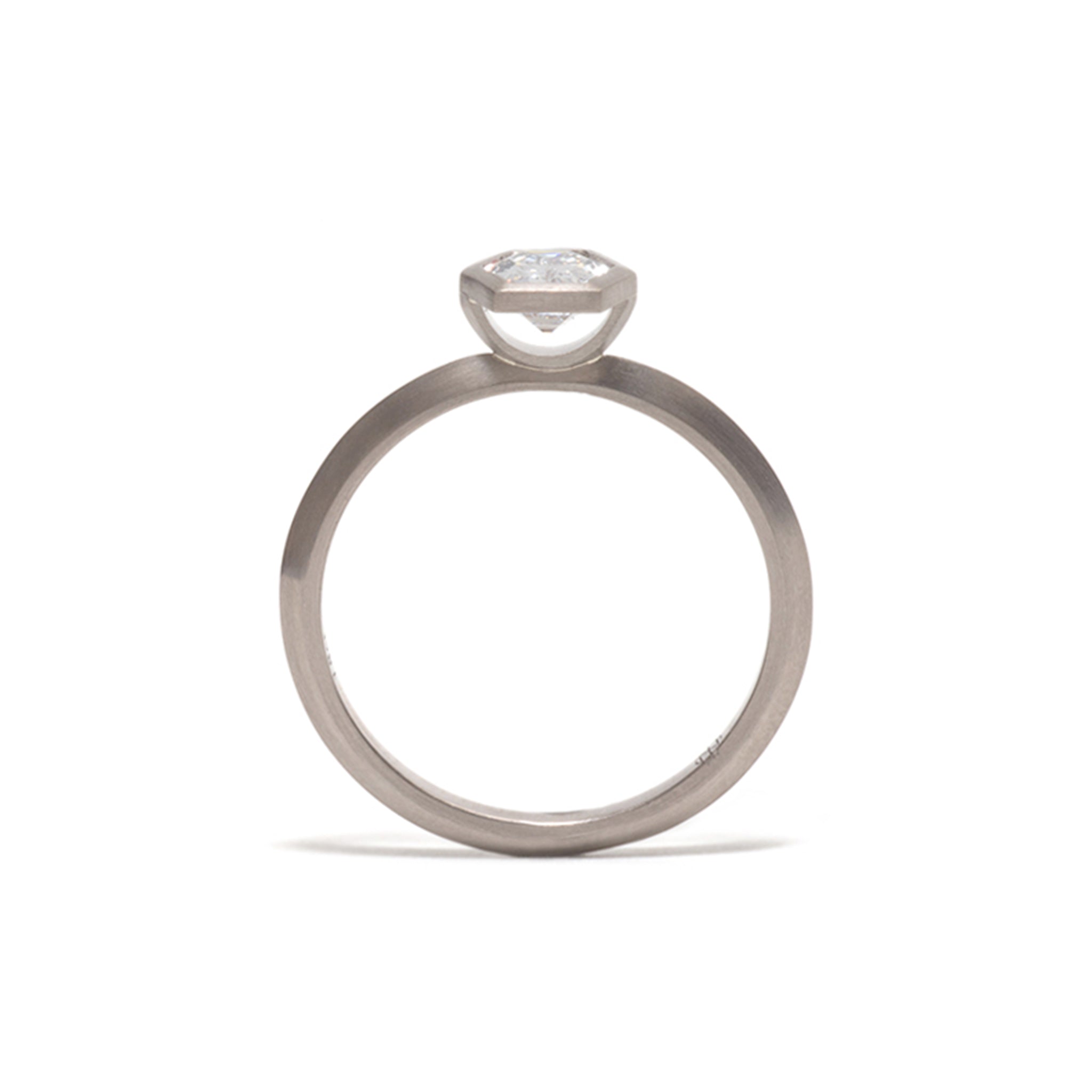 Modified Hexagonal Diamond Elevate Ring