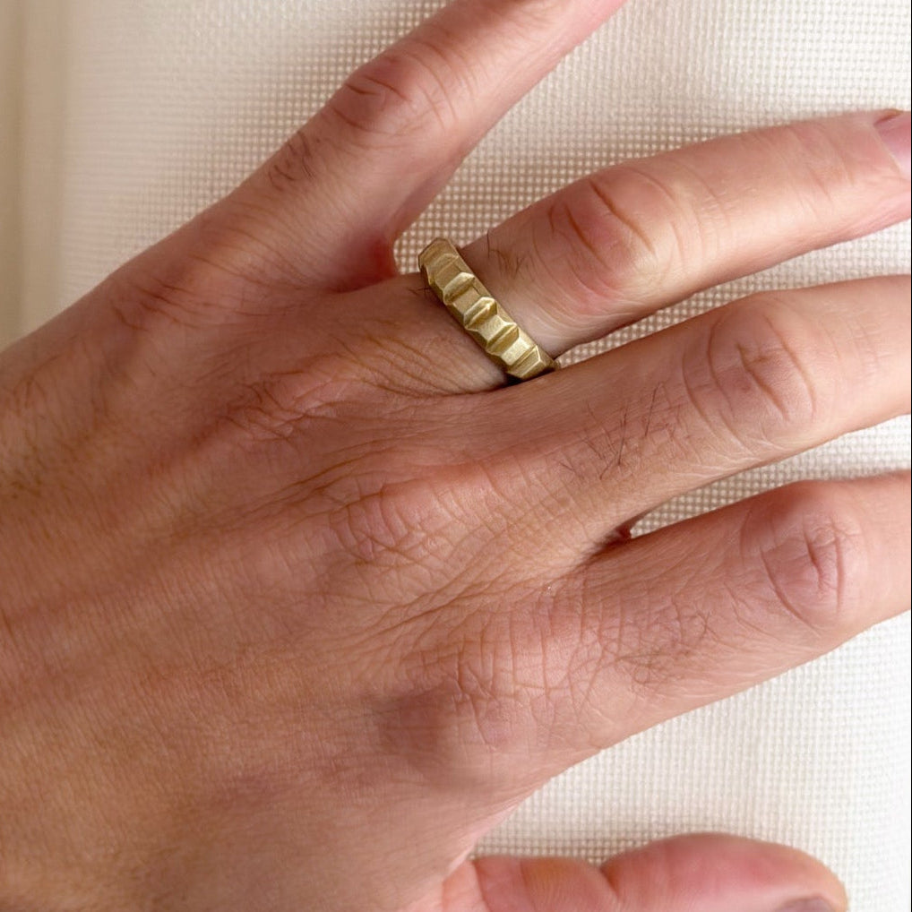 Tu Ring