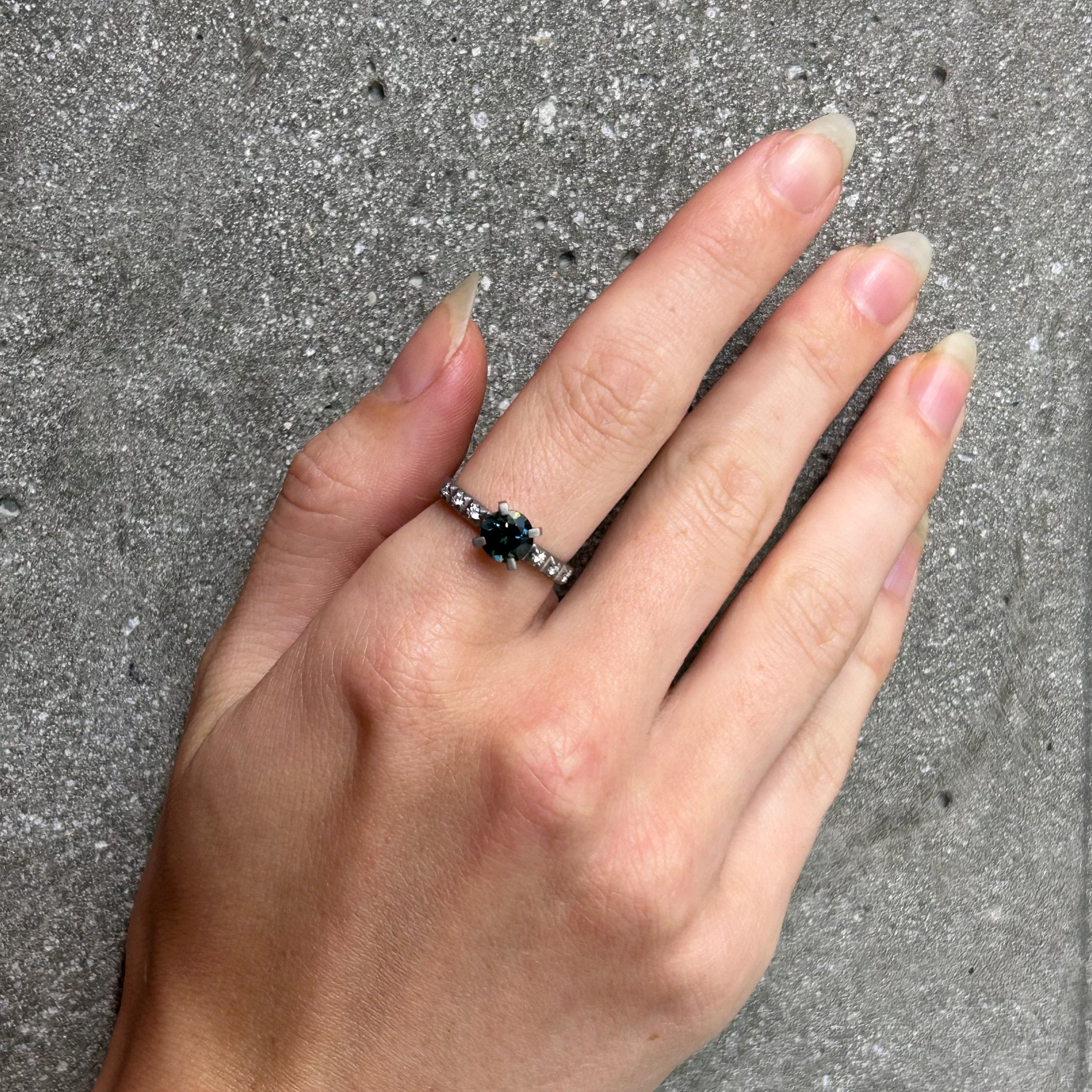 Novem Sapphire Ring