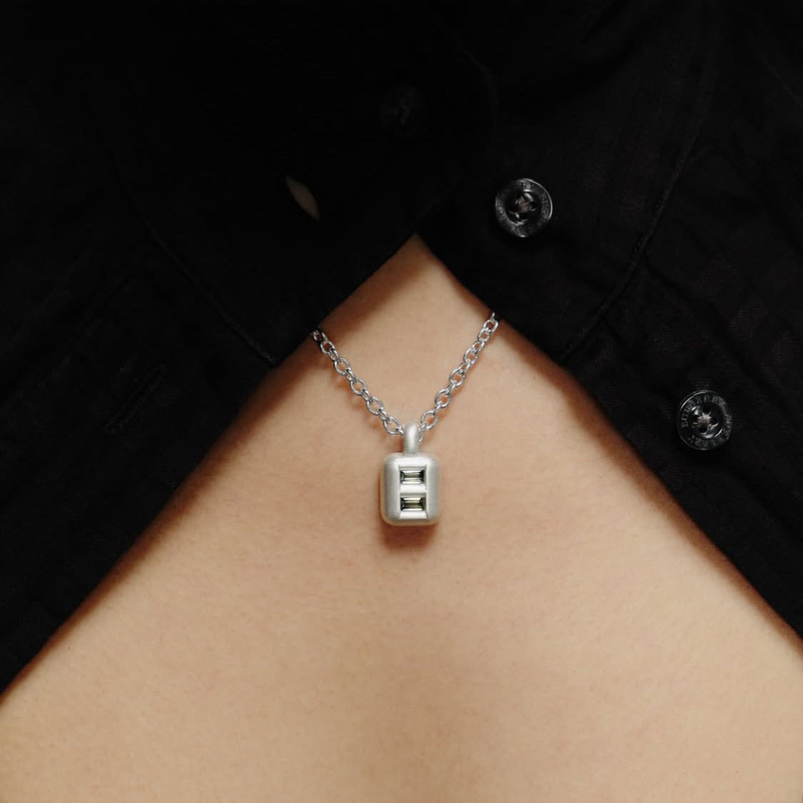 Ionic Parti Sapphire Pendant