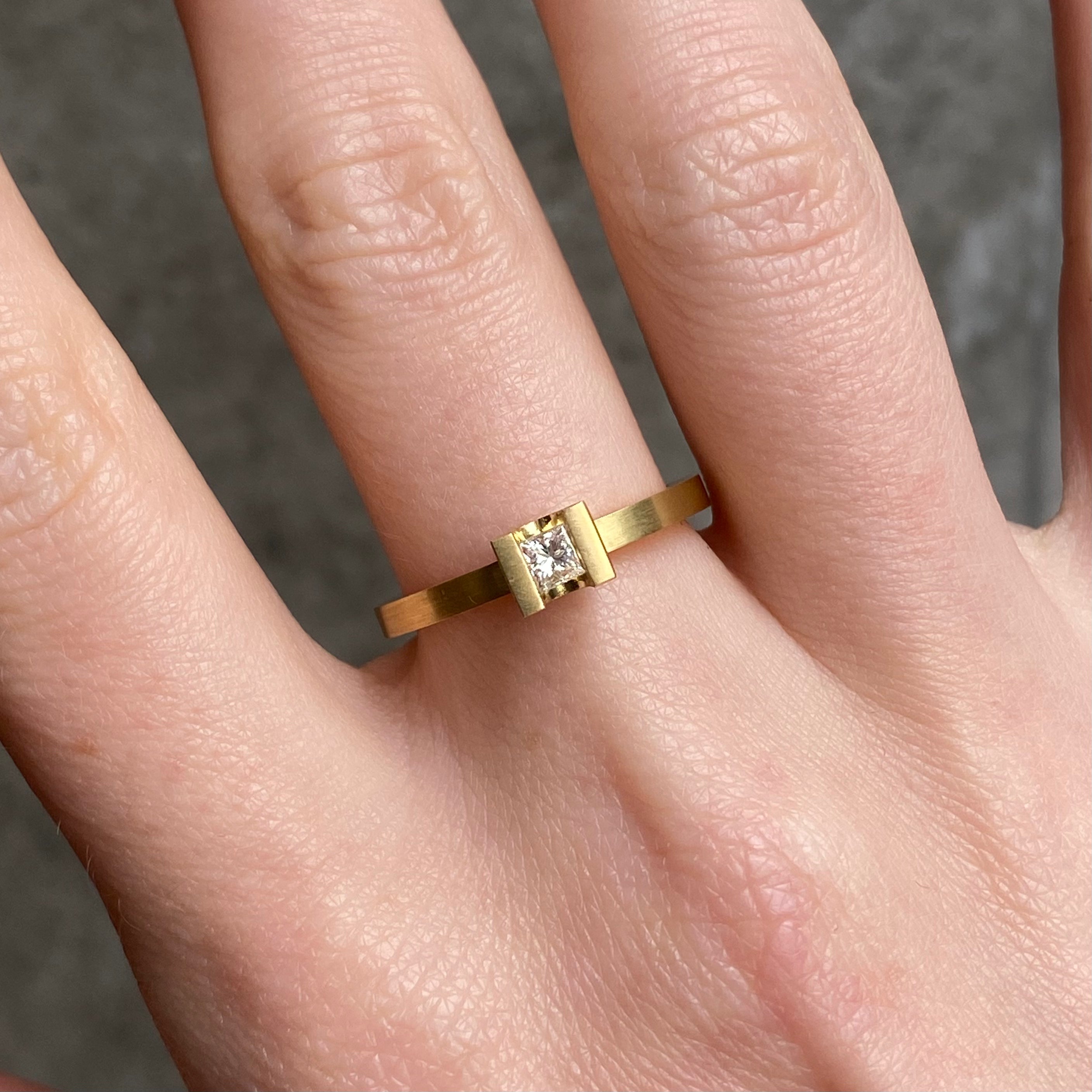 Curve High Set Diamond Ring