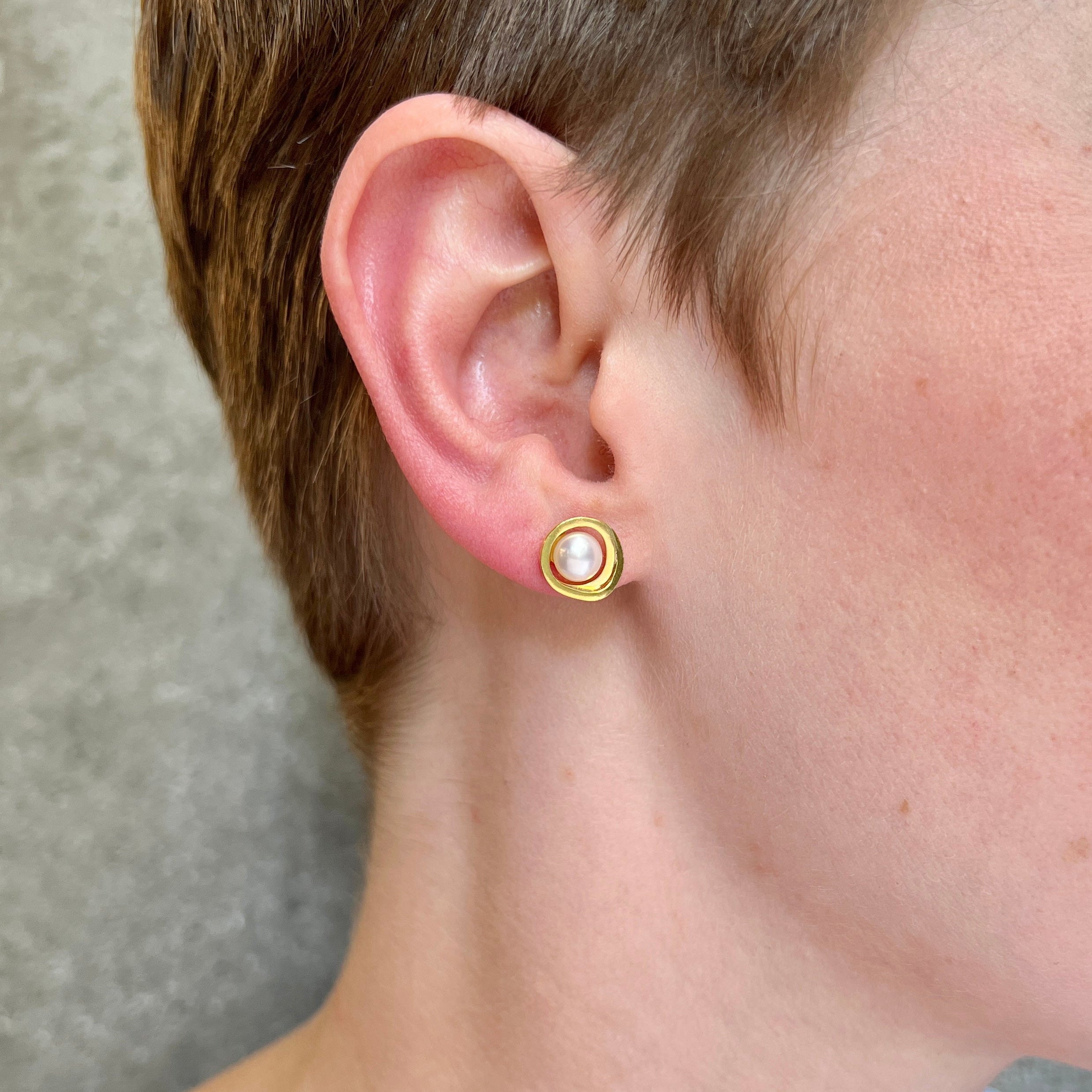 Continuum Small Pearl Studs Earrings