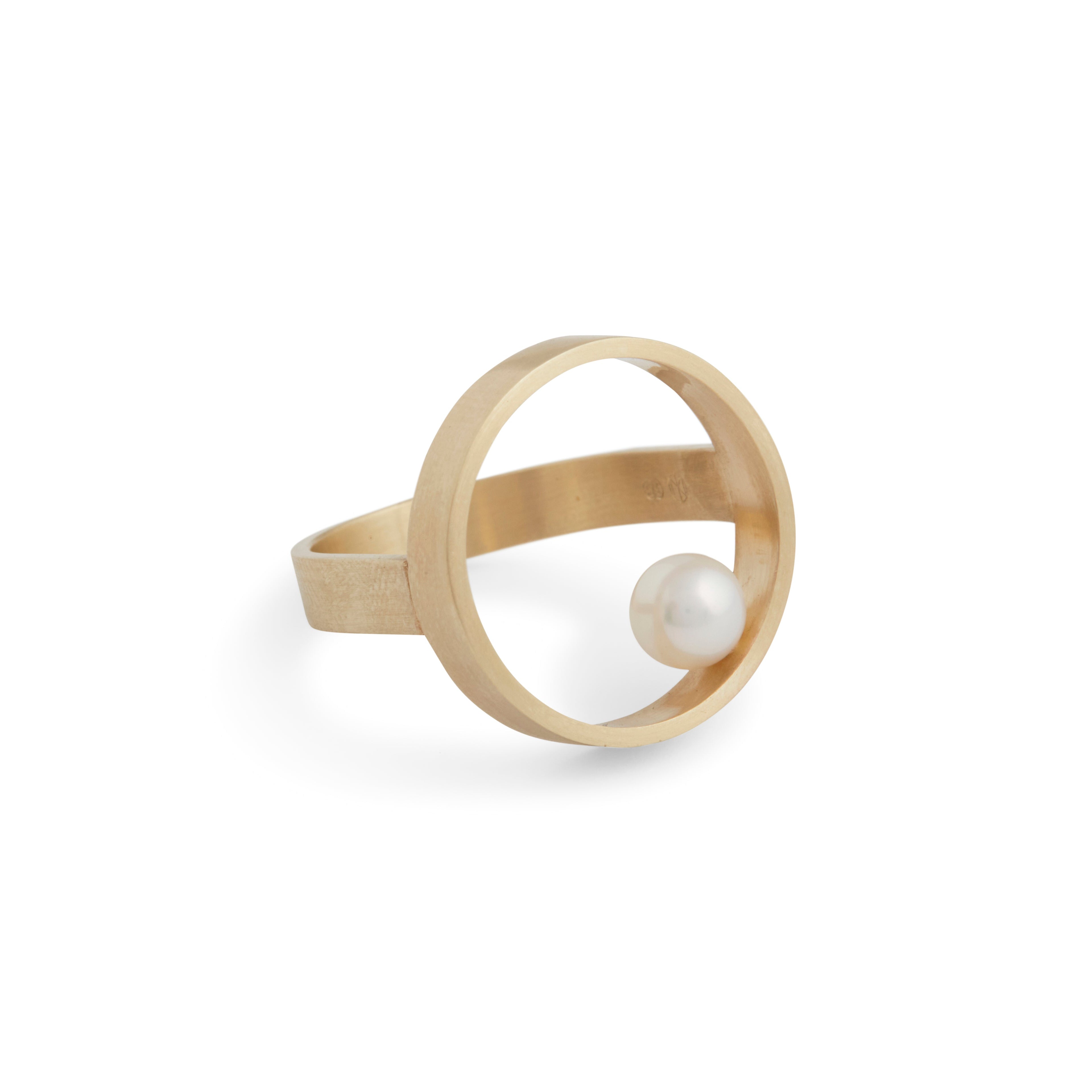 Open Circle Gold Pearl Ring