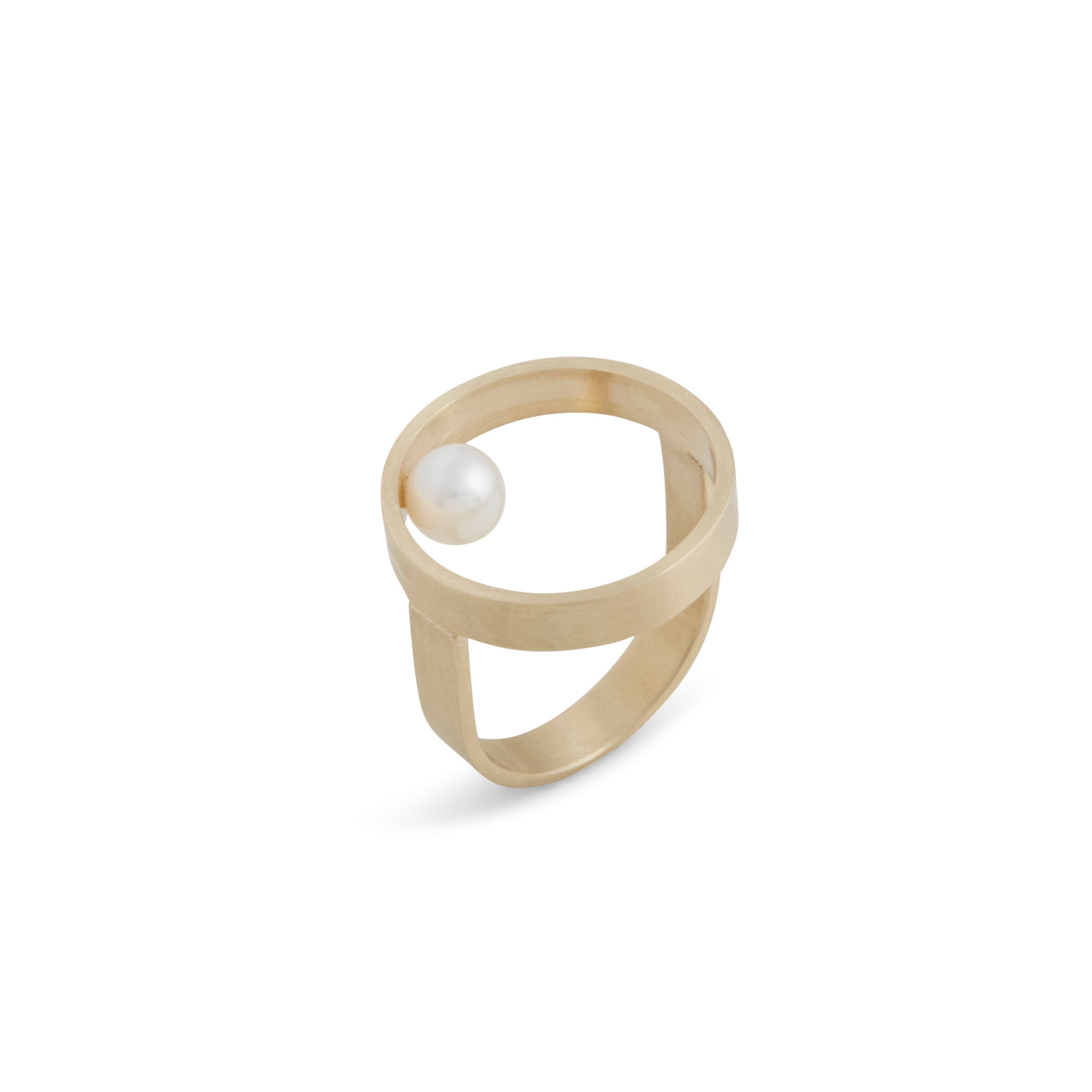 Open Circle Gold Pearl Ring