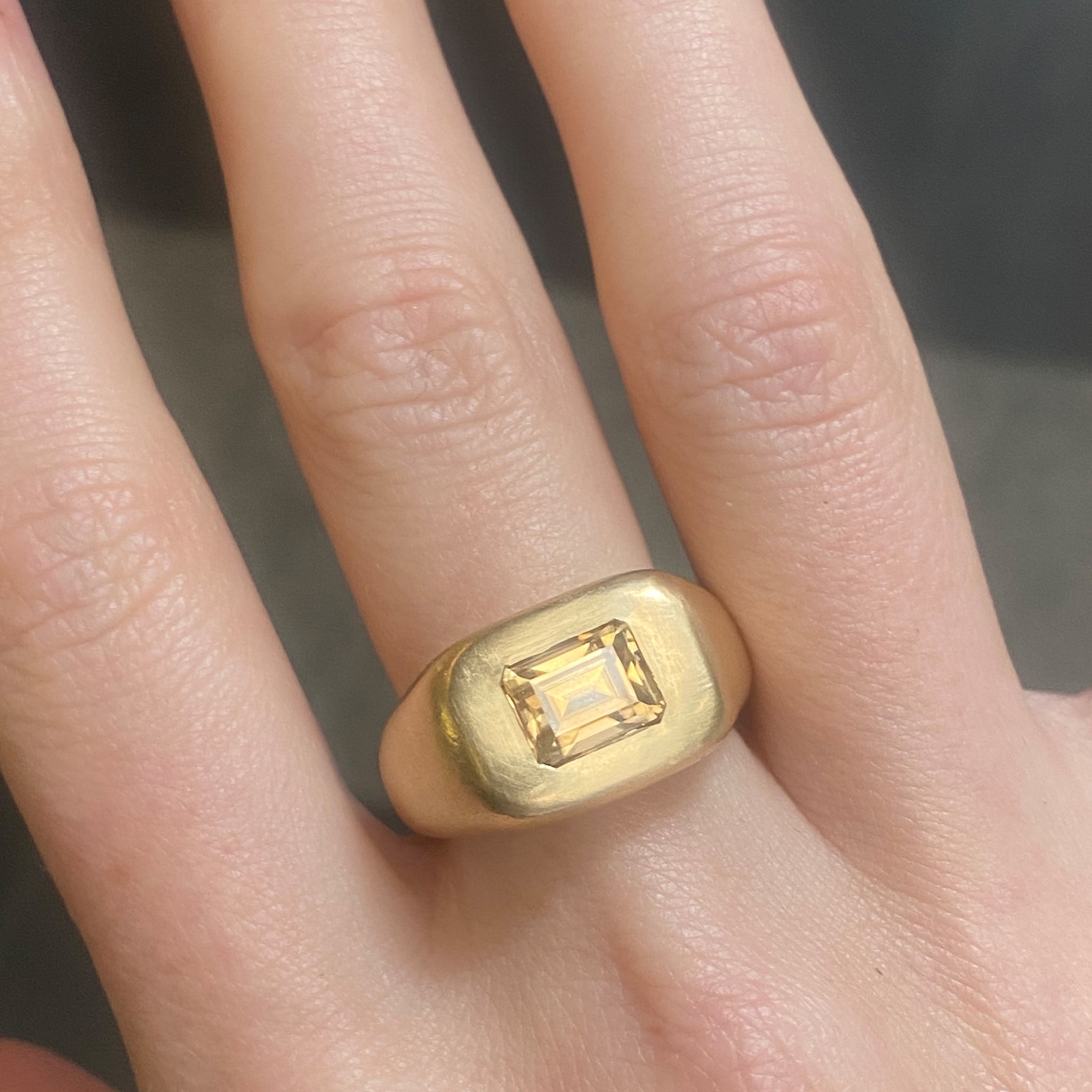 XXL Zircon Bubble Ring