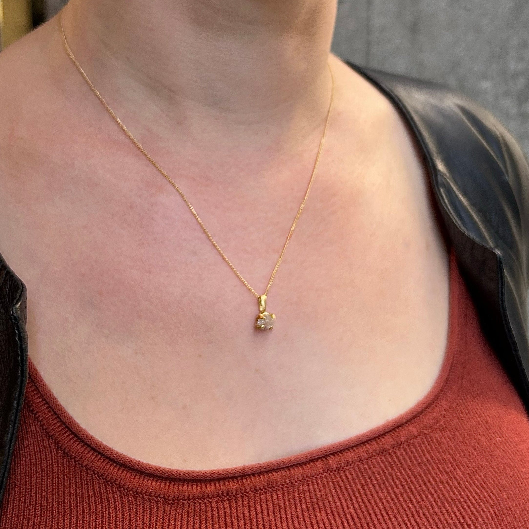 Willa Pendant