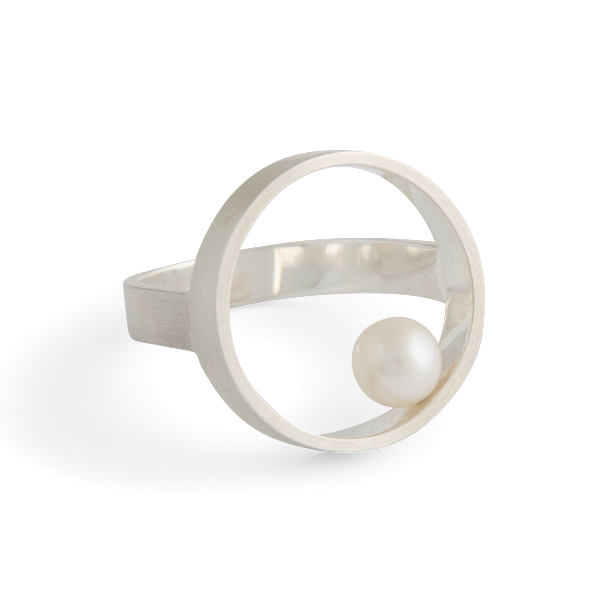 Open Circle Silver Pearl Ring