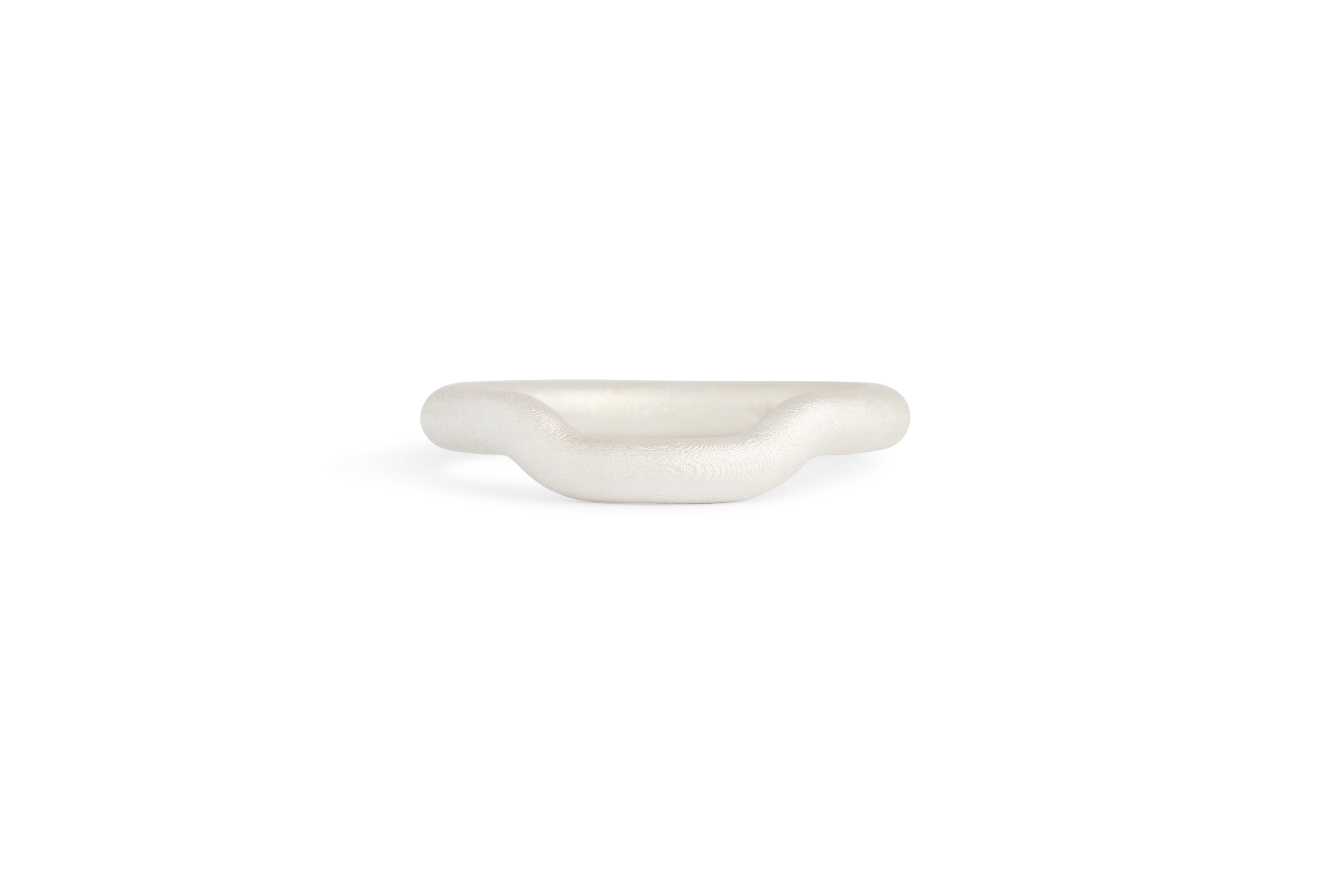 Metallic Contour Band Ring