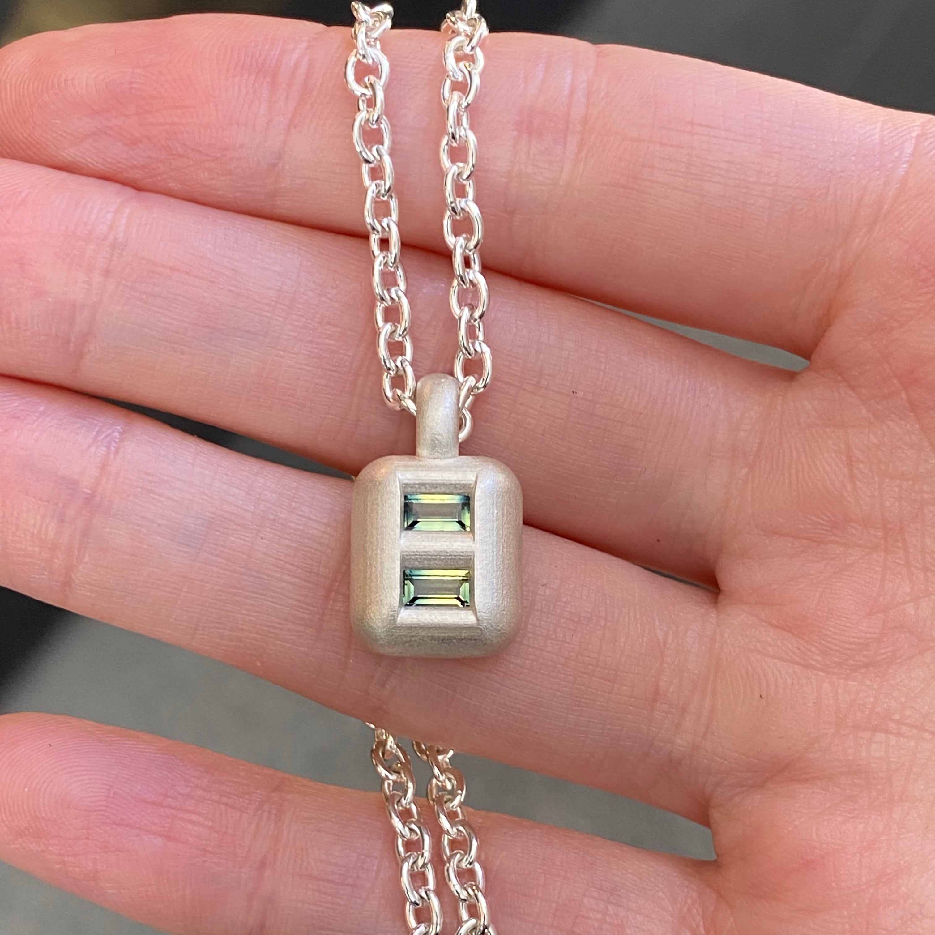 Ionic Parti Sapphire Pendant