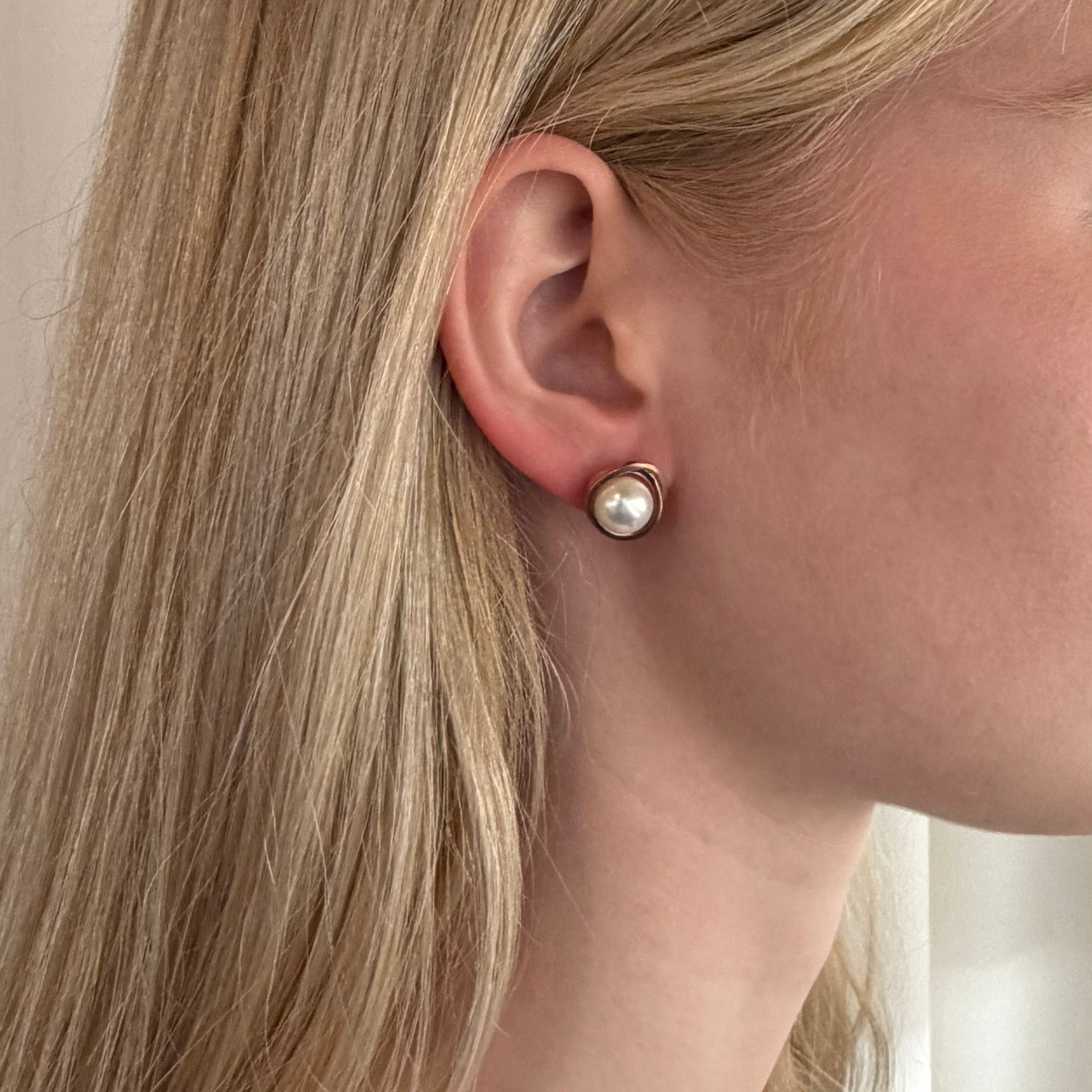 Continuum Large Pearl Stud Earrings