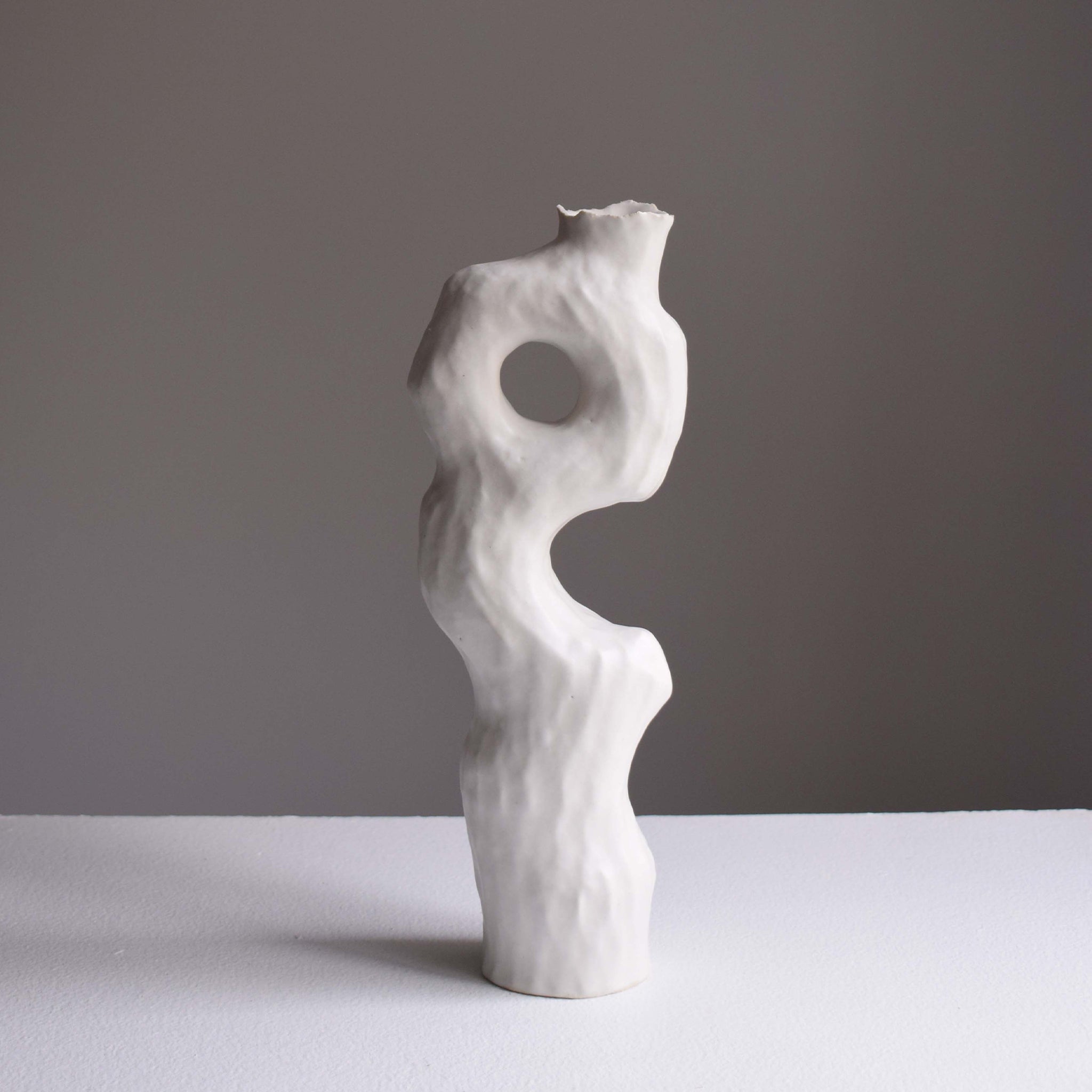 Onishi Vase Soft White