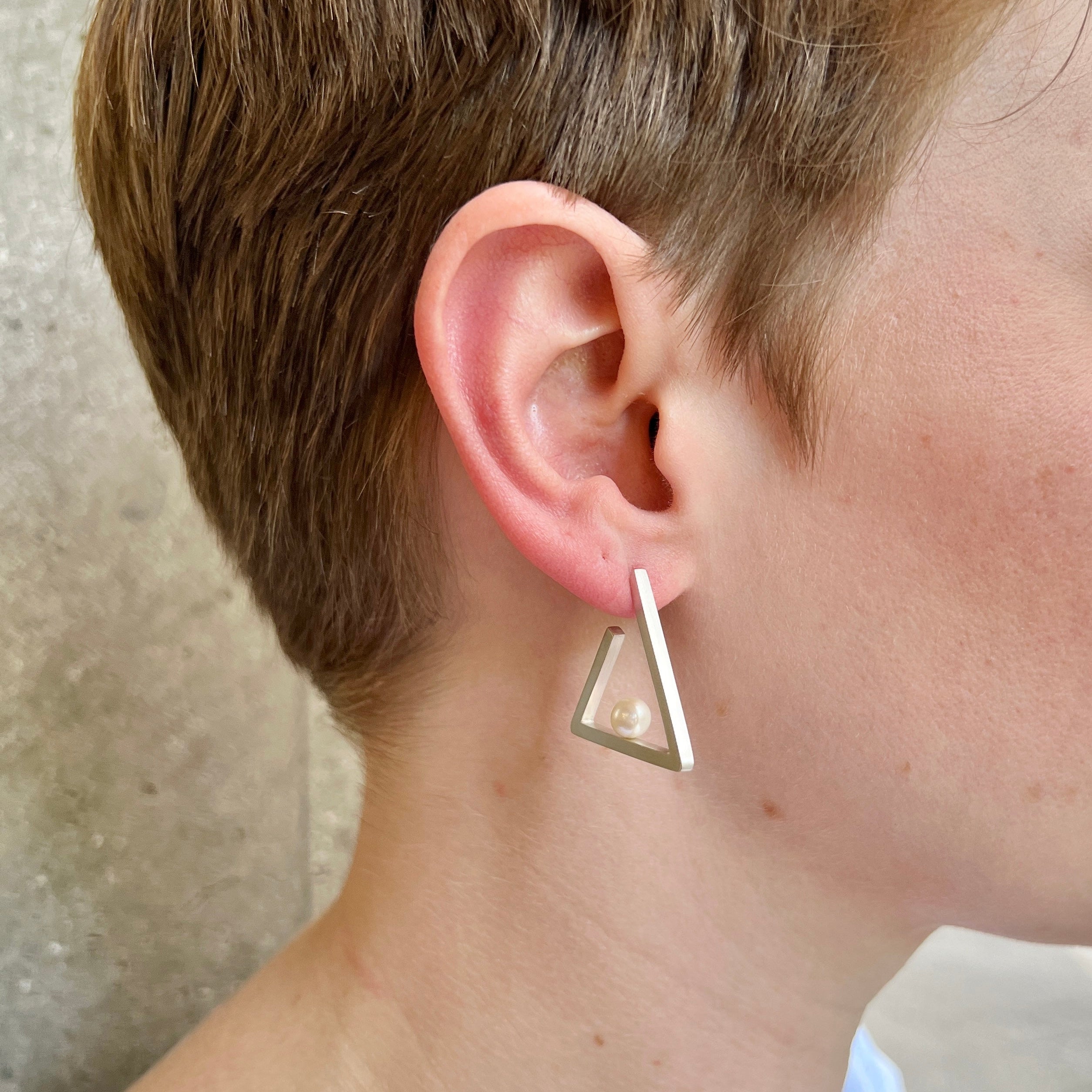 Minimal Triangle with Pearl Earrings