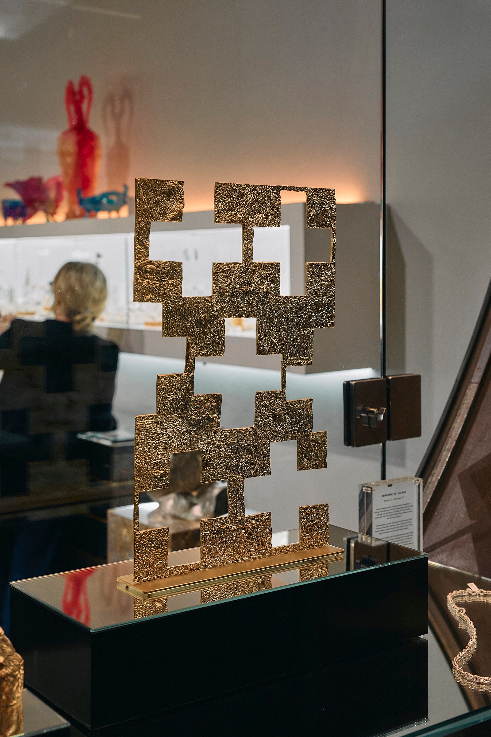 Cut Out Cross Skin Screen