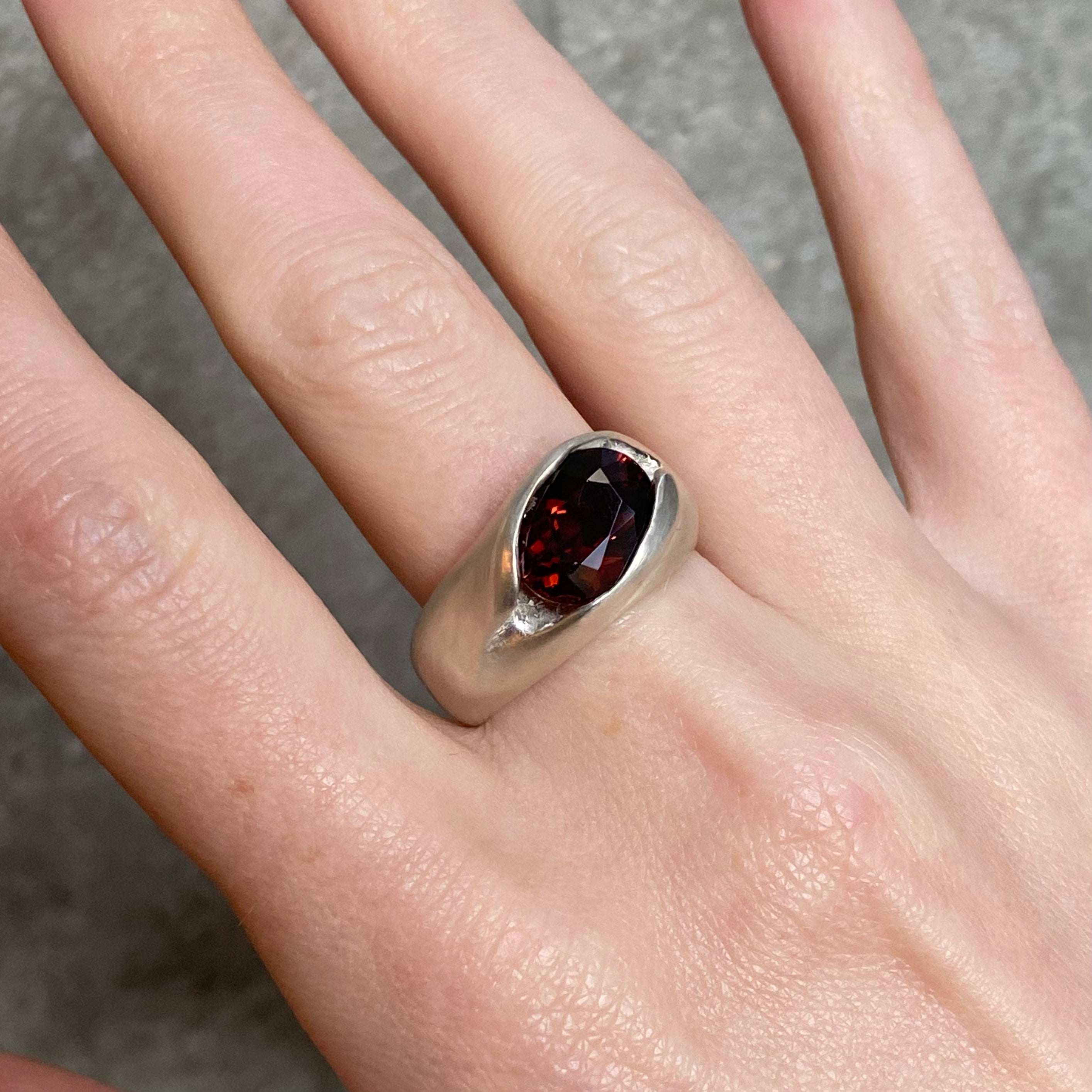 Miki Ring