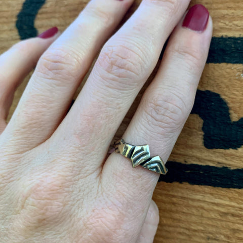 Shadow Valleys Ring