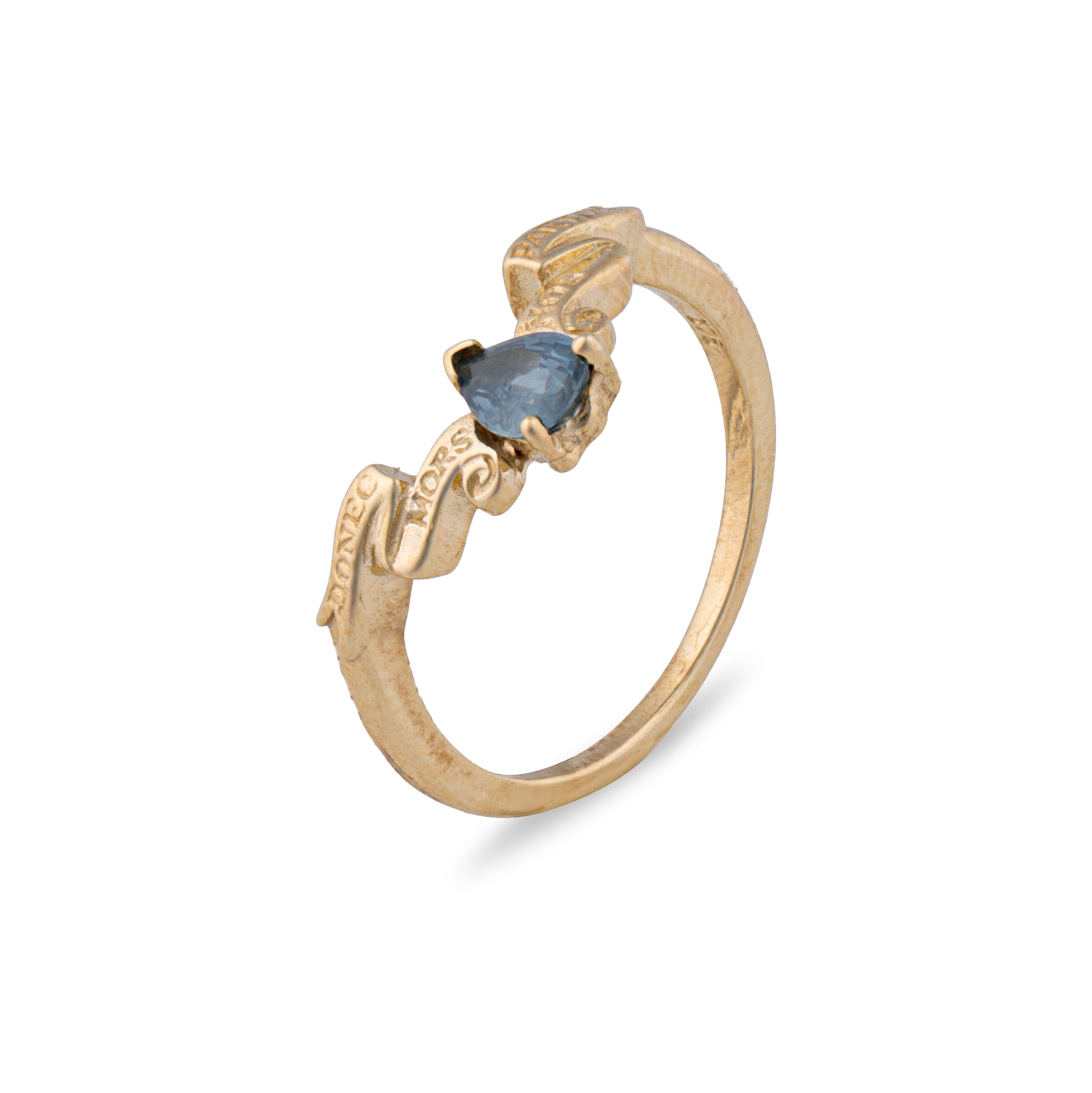 Blue Sapphire Ribbon Ring
