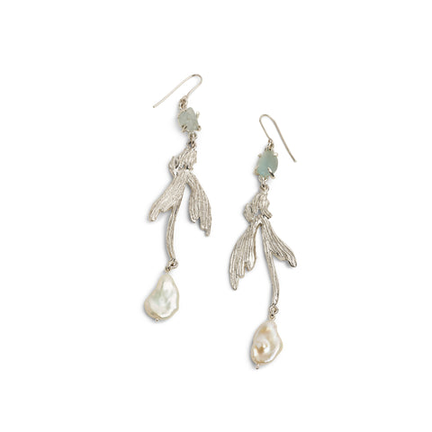 Fishtail Pearl Earrings 01 by Kate Rohde