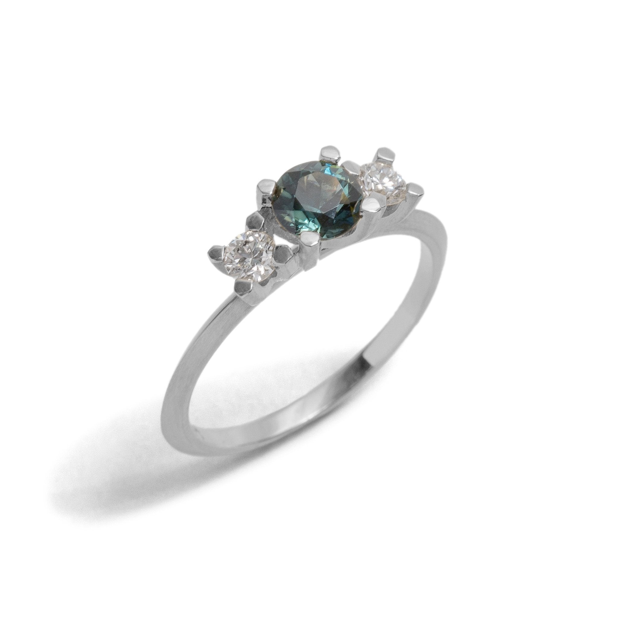 Heartbeat White Gold Parti Sapphire Diamond Love Ritual Ring