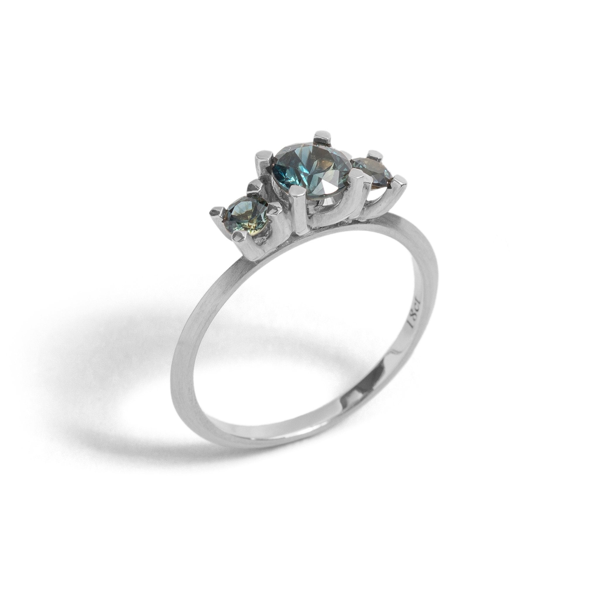 Heartbeat White Gold Parti Sapphire Love Ritual Ring