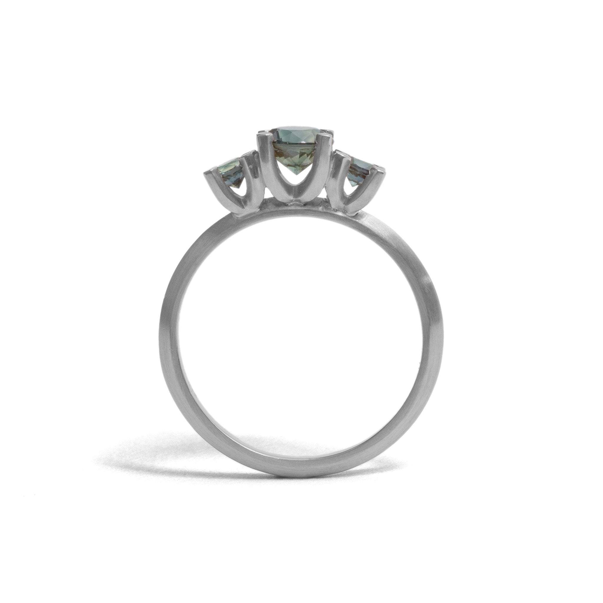 Heartbeat White Gold Parti Sapphire Love Ritual Ring
